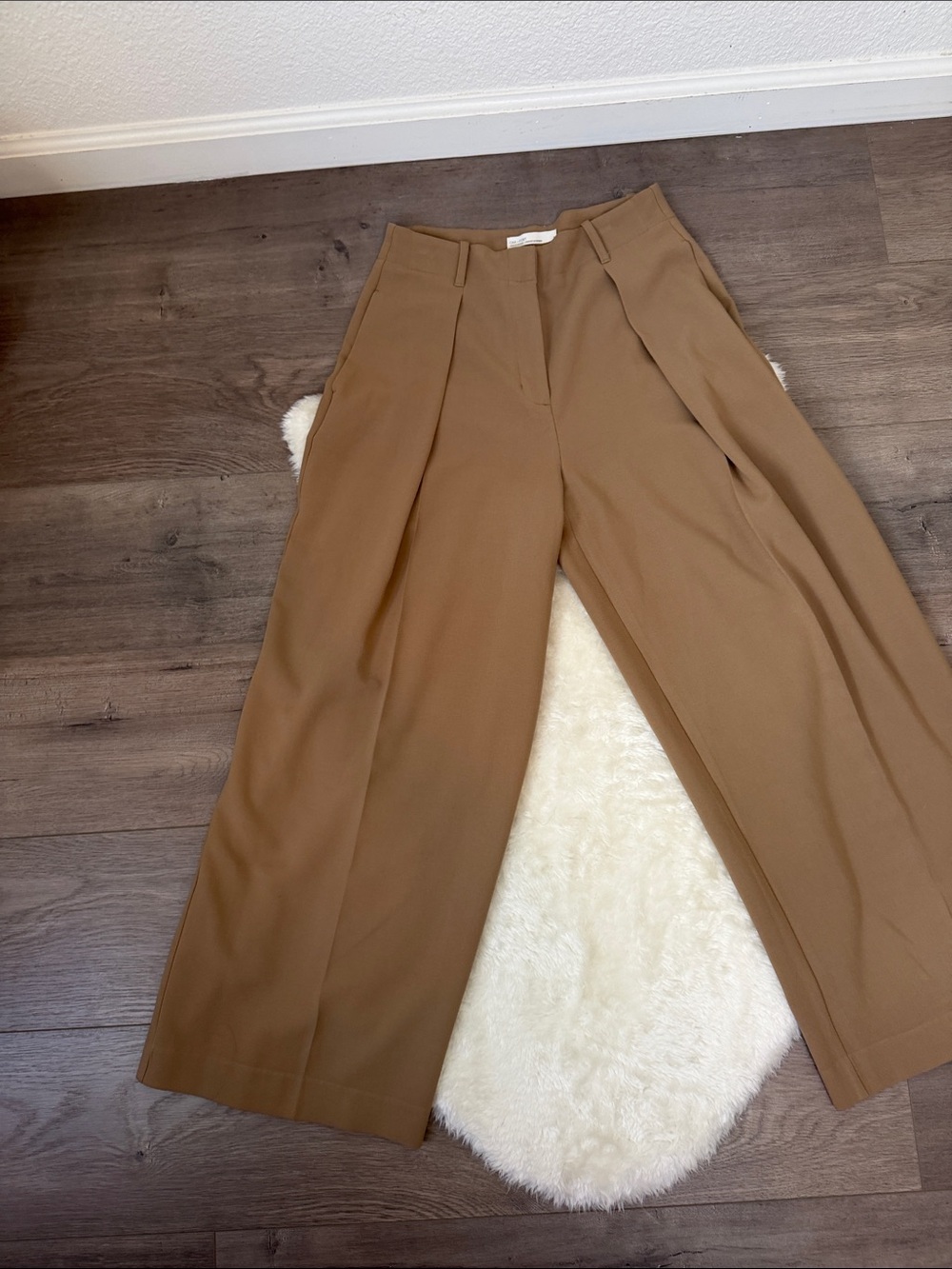Oak + Fort Pleated Wide Leg Trouser - Picture 6 of 16